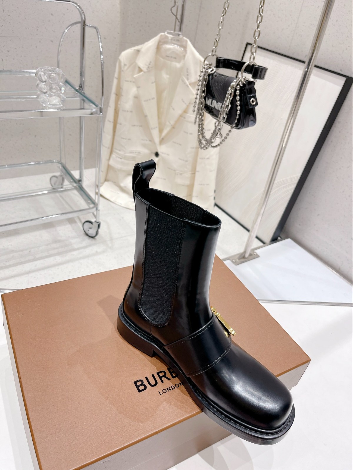 012 012#004-Burberry-Shoes-02-2023SS