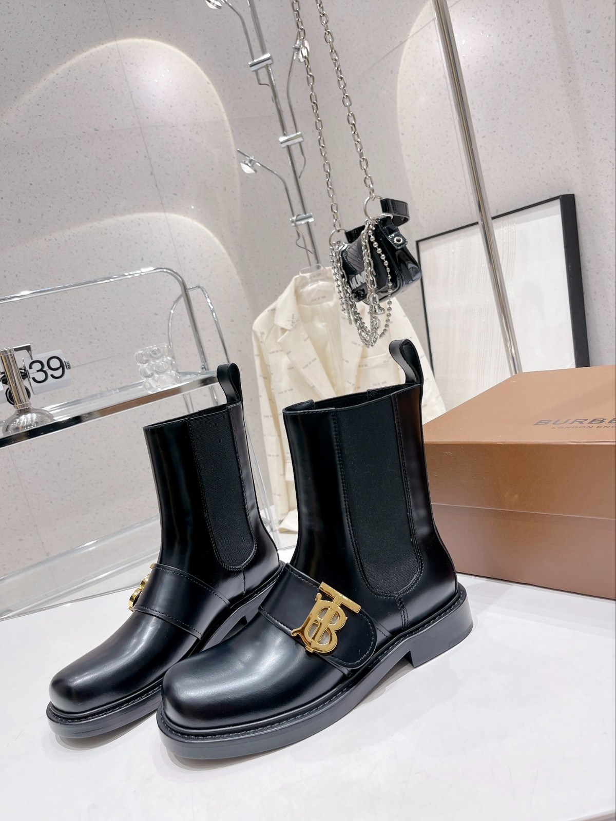 012 012#004-Burberry-Shoes-02-2023SS