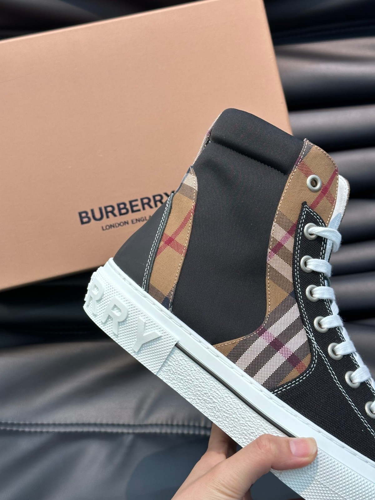 009 009#004-Burberry-Shoes-02-2023SS