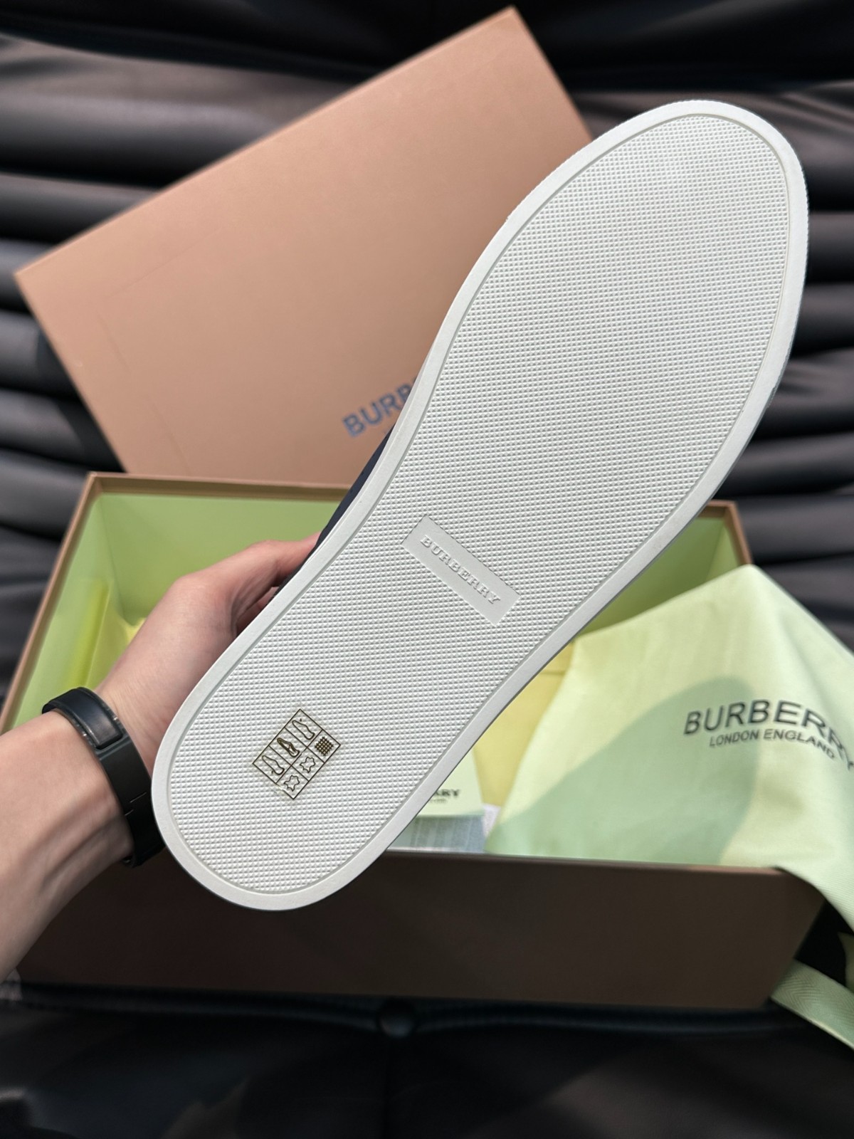 002 002#004-Burberry-Shoes-02-2023SS