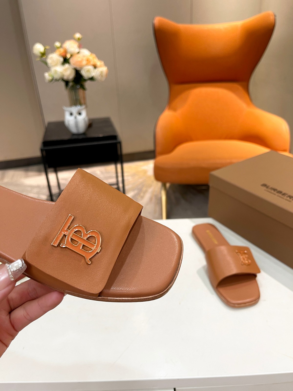 082 25123093 SIZE 35-42