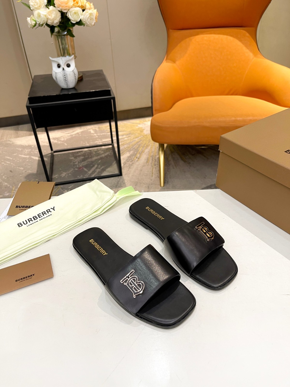 081 25123093 SIZE 35-42