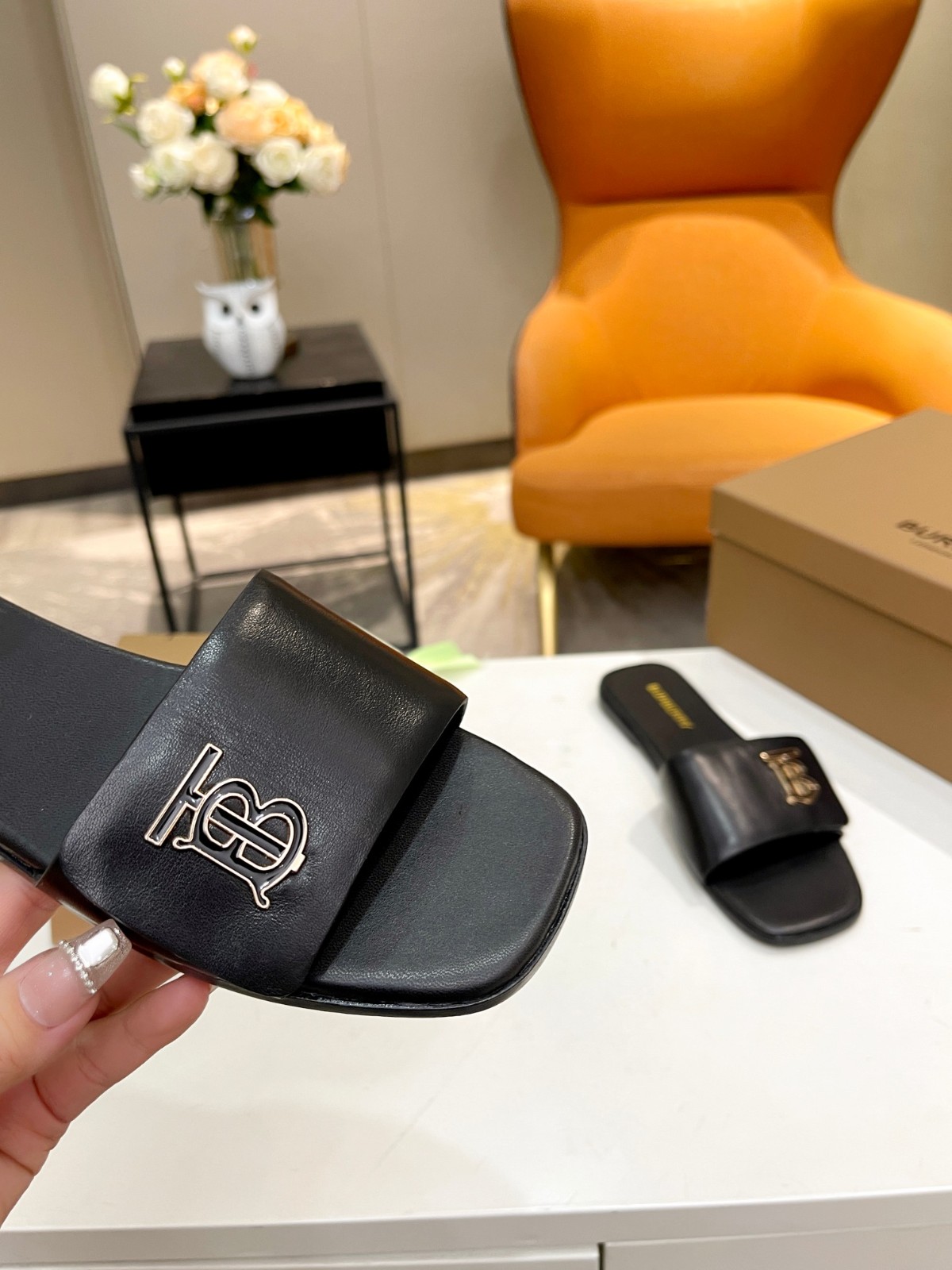 081 25123093 SIZE 35-42