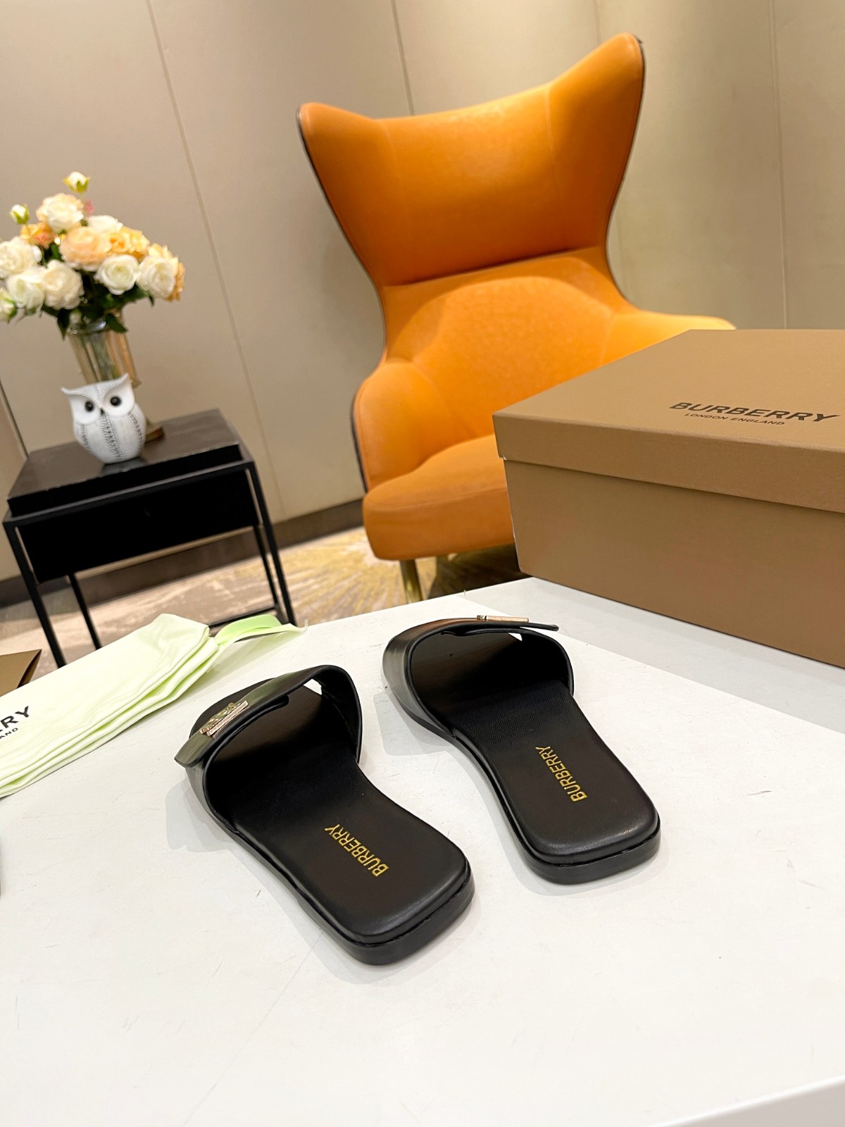 081 25123093 SIZE 35-42