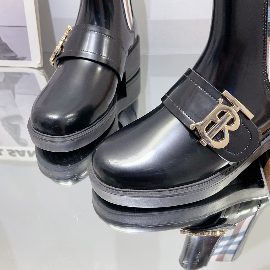 026 39123125 SIZE 35-41