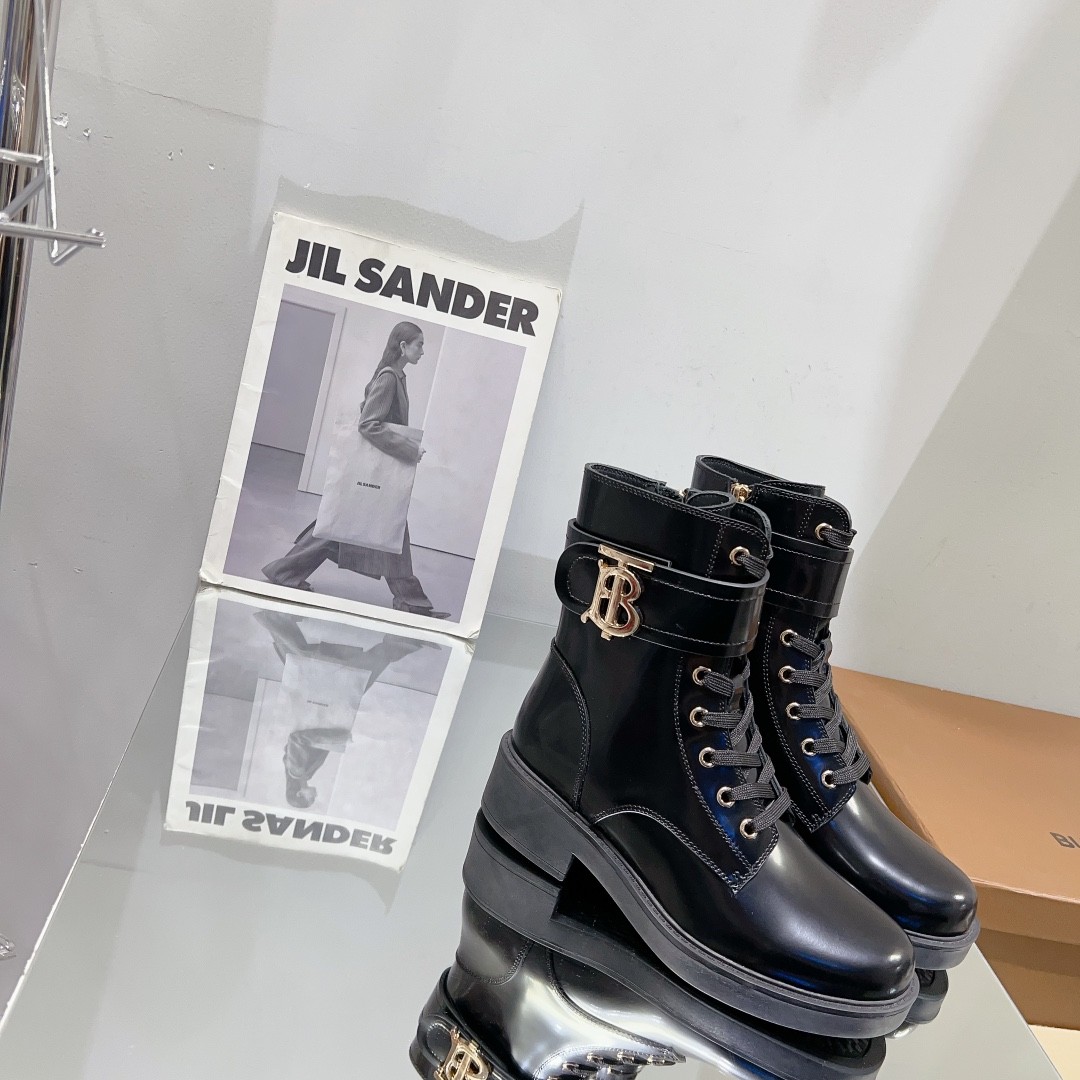 024 39123125 SIZE 35-41