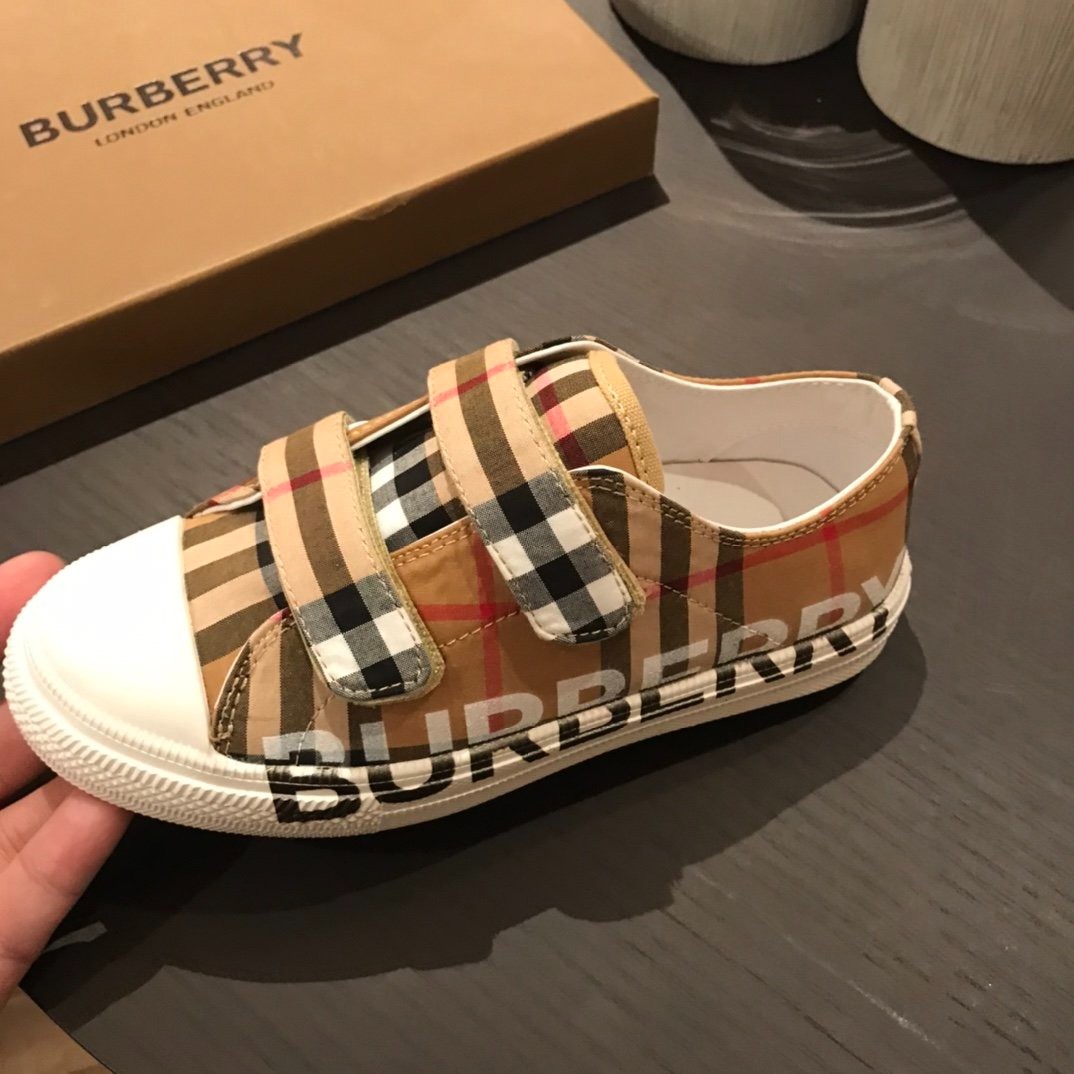 319 273#306 Kids-Shoes-Clothing-Yupoo-dyoomall-2021ss