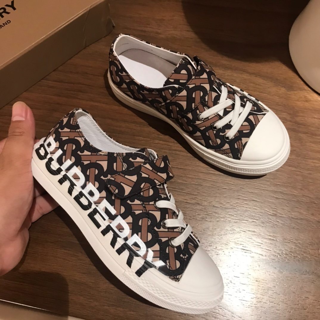 318 269#306 Kids-Shoes-Clothing-Yupoo-dyoomall-2021ss