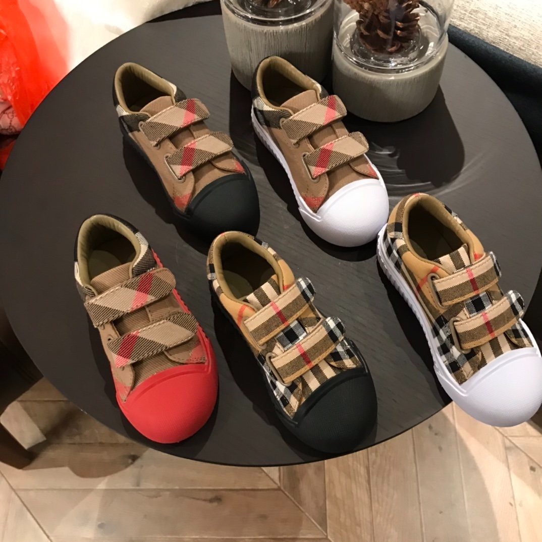 291 161#306 Kids-Shoes-Clothing-Yupoo-dyoomall-2021ss