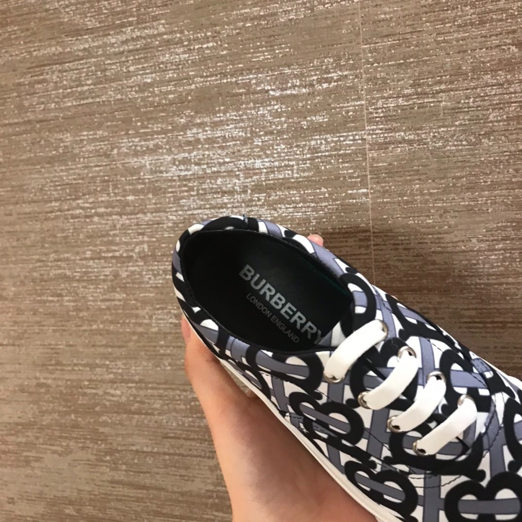 279 119#306 Kids-Shoes-Clothing-Yupoo-dyoomall-2021ss