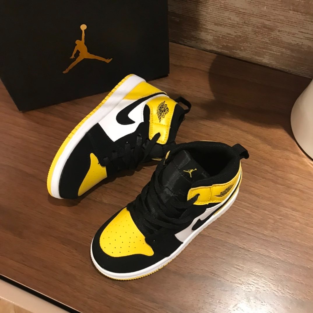 266 067#306 Kids-Shoes-Clothing-Yupoo-dyoomall-2021ss