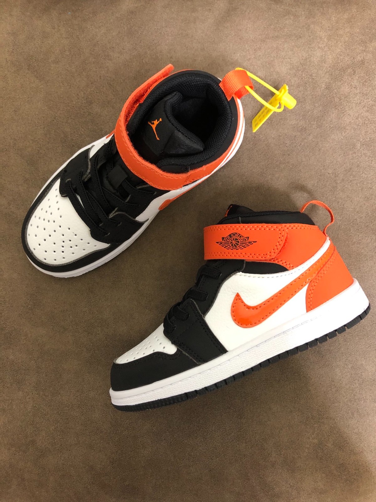 249 031#306 Kids-Shoes-Clothing-Yupoo-dyoomall-2021ss