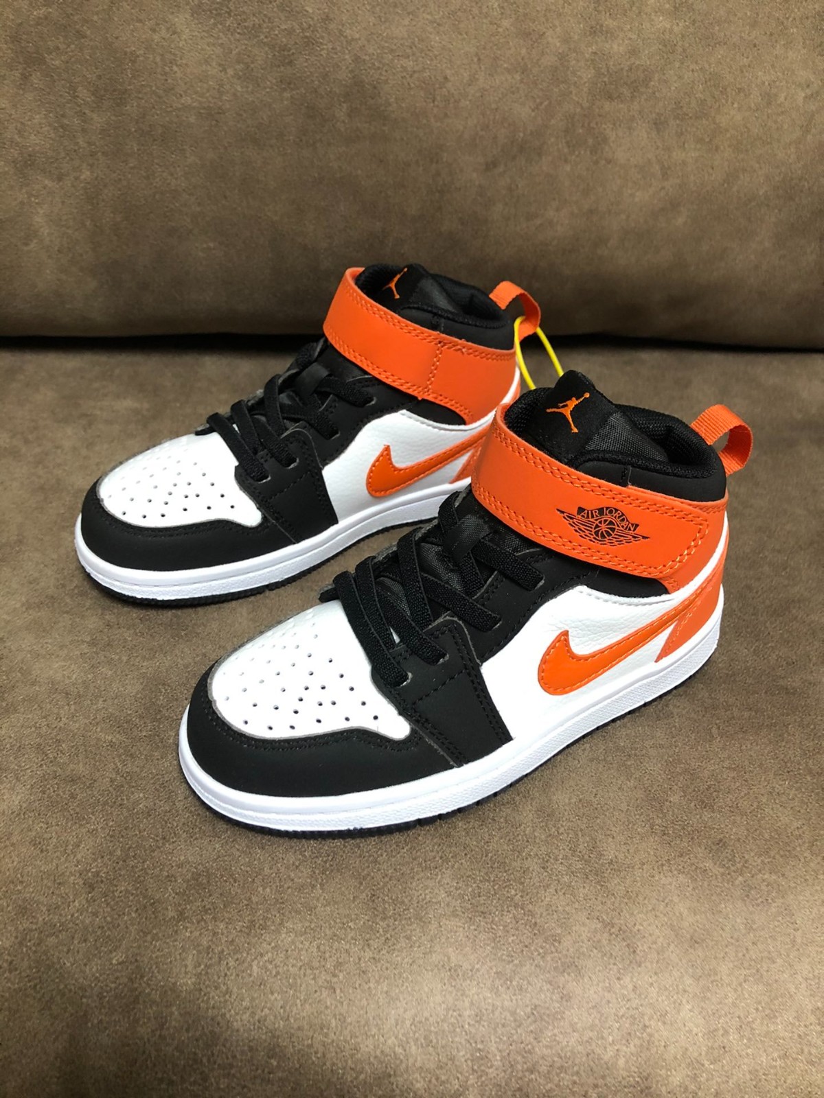 249 031#306 Kids-Shoes-Clothing-Yupoo-dyoomall-2021ss