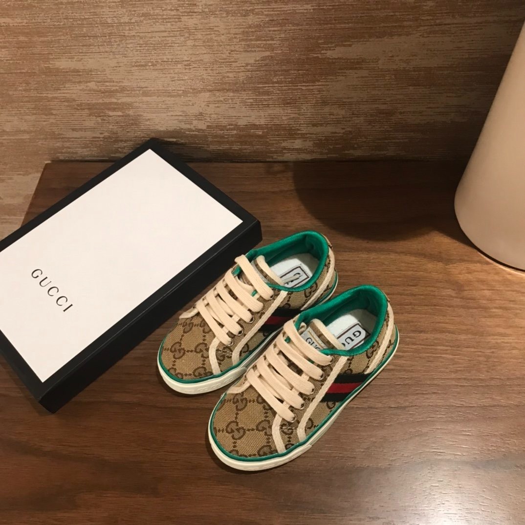 238 010#306 Kids-Shoes-Clothing-Yupoo-dyoomall-2021ss