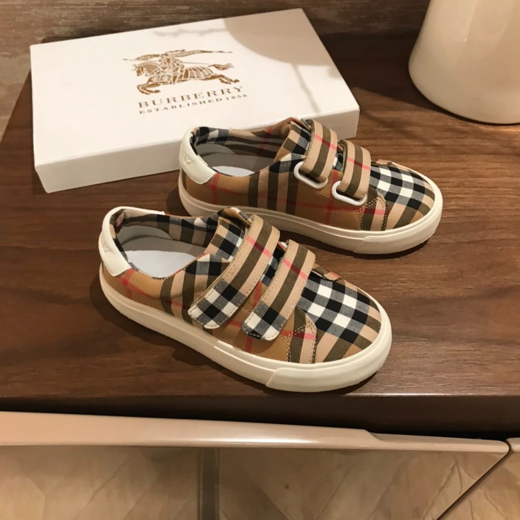 227 332#306 Kids-Shoes-Clothing-Yupoo-dyoomall-2021ss