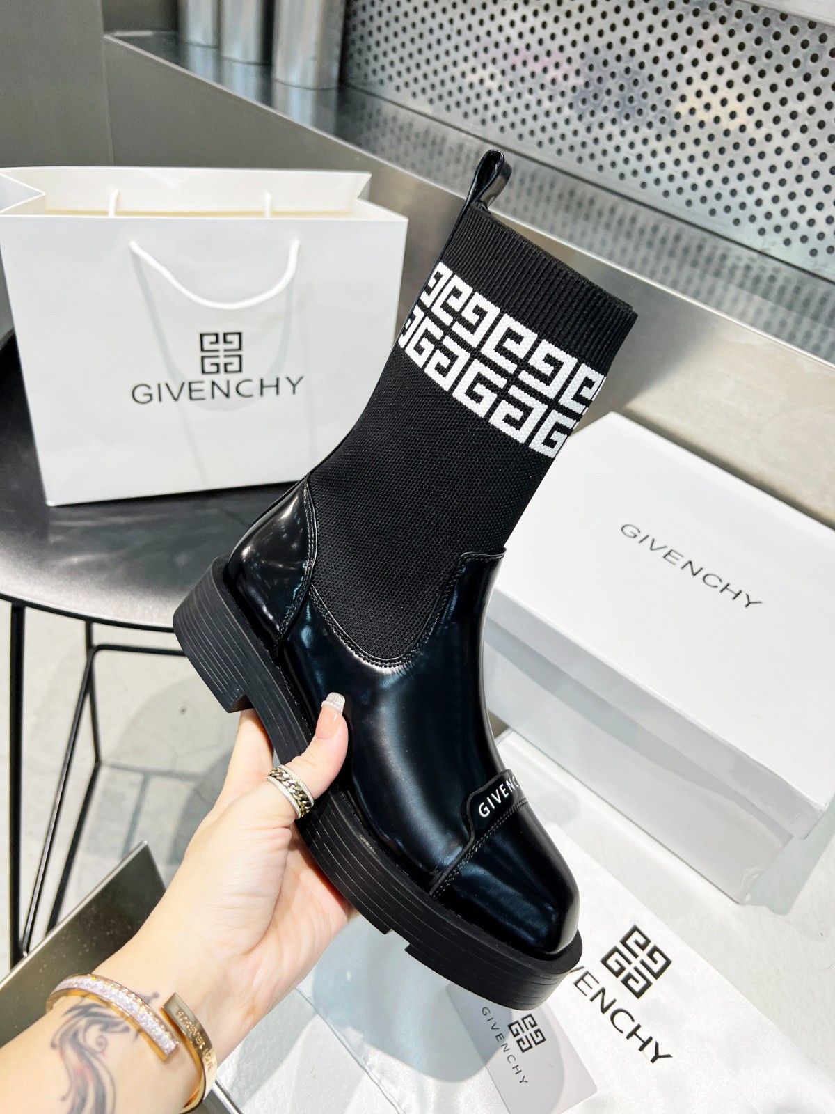 272 28123099 SIZE 35-41