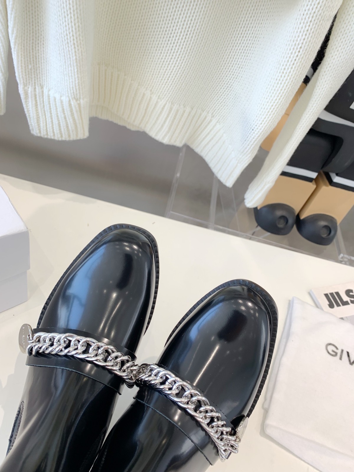 270 38123123 SIZE 35-40