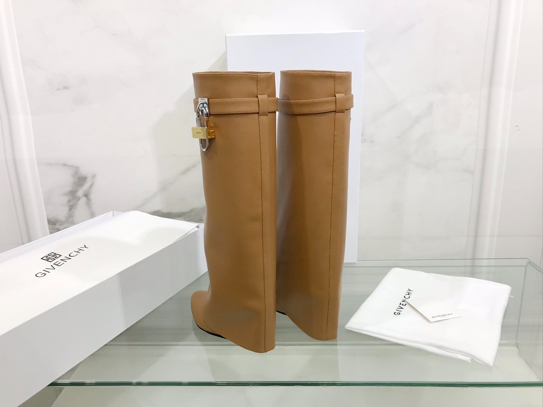 218 88123238 SIZE 35-42