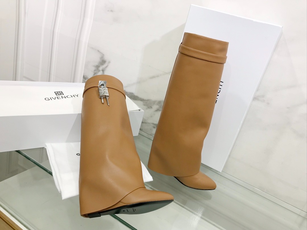 218 88123238 SIZE 35-42