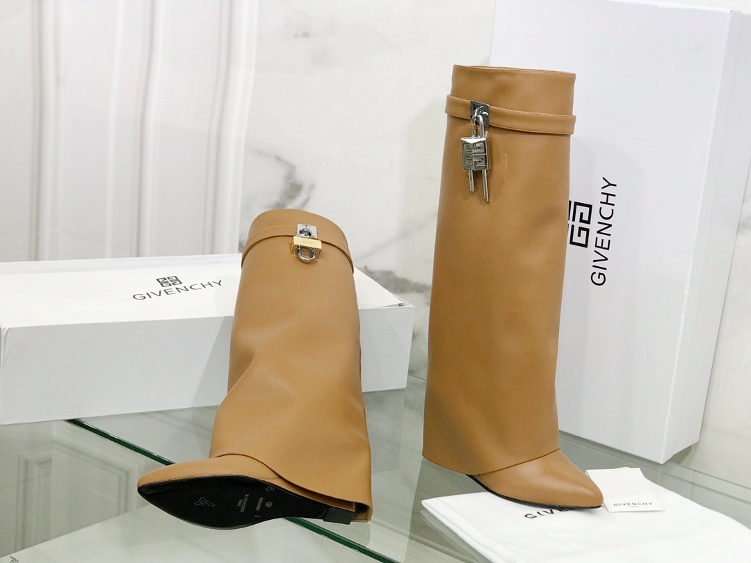 218 88123238 SIZE 35-42