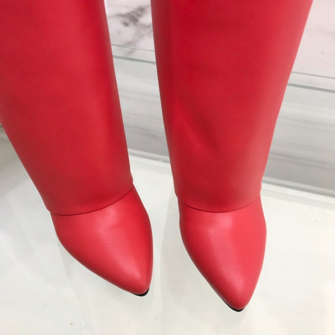 215 88123238 SIZE 35-42