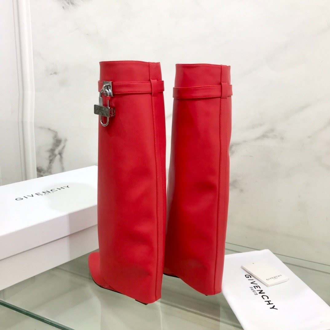 215 88123238 SIZE 35-42