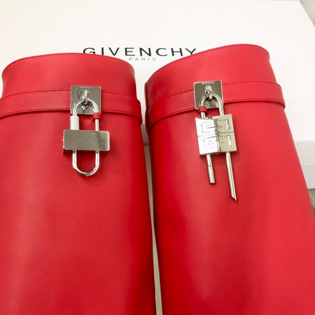 215 88123238 SIZE 35-42
