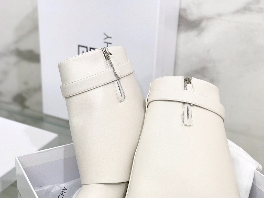 211 65123185 SIZE 35-42