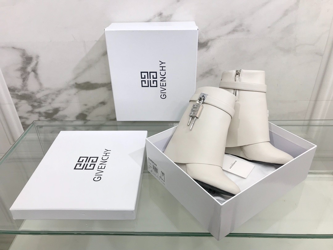 211 65123185 SIZE 35-42