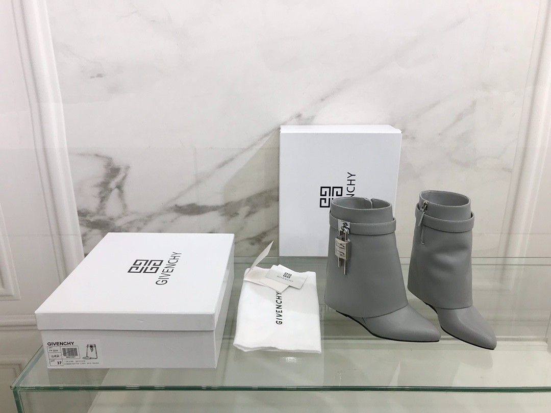 209 65123185 SIZE 35-42