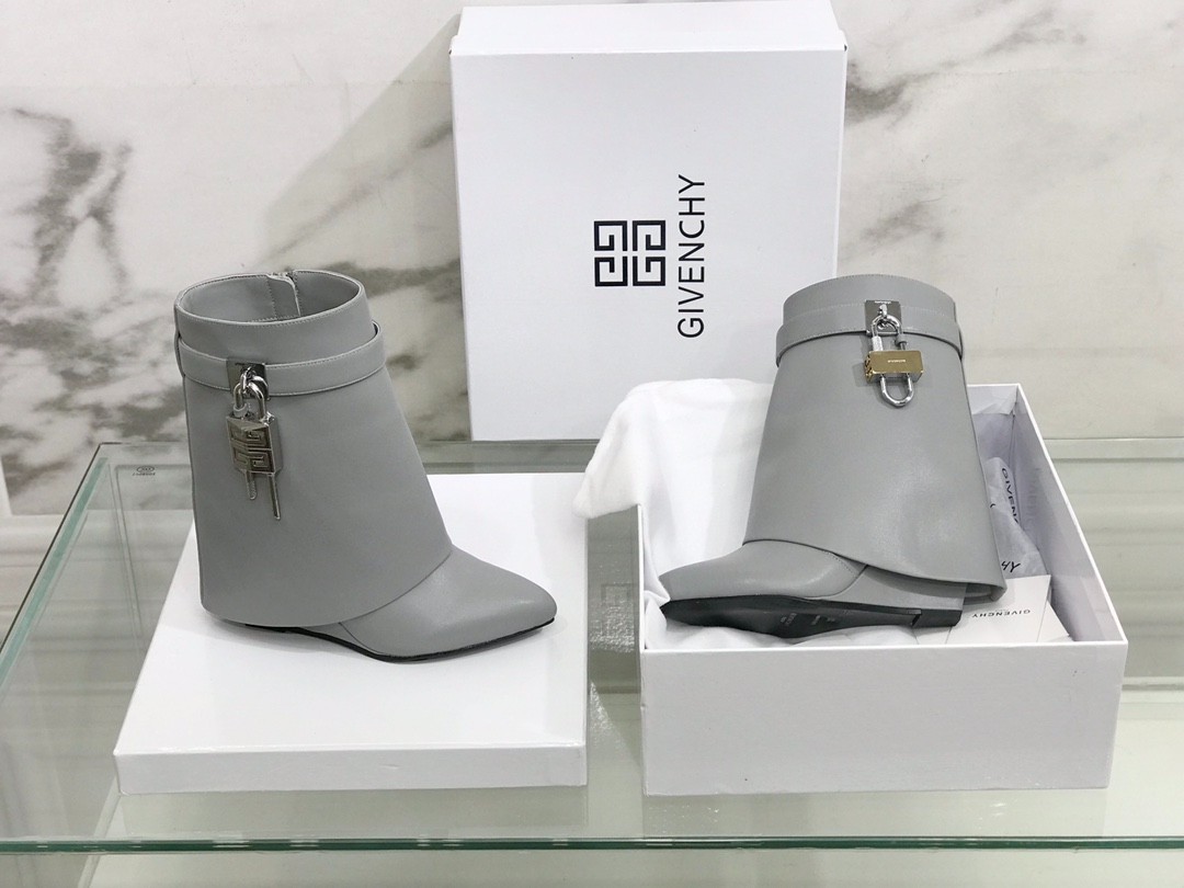 209 65123185 SIZE 35-42