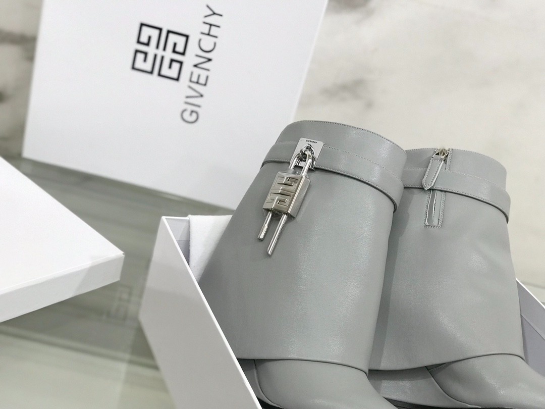 209 65123185 SIZE 35-42