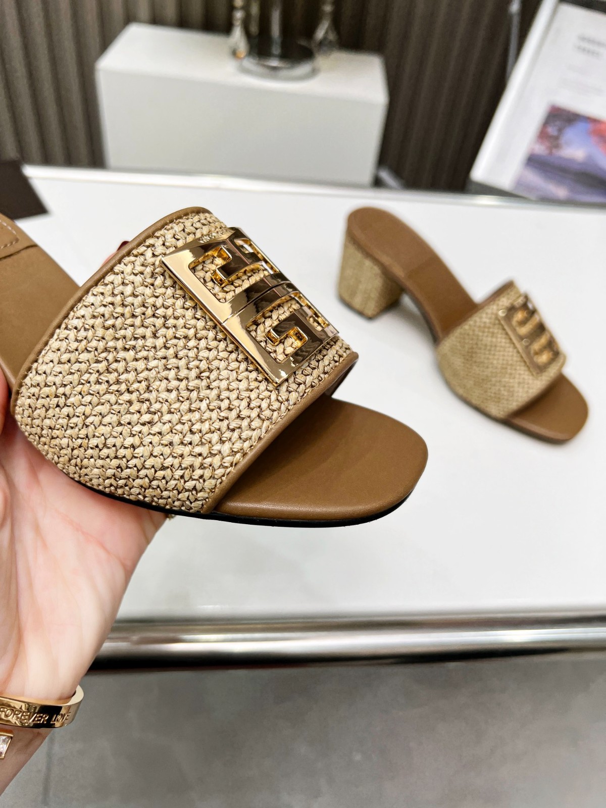 197 23123088 SIZE 35-42
