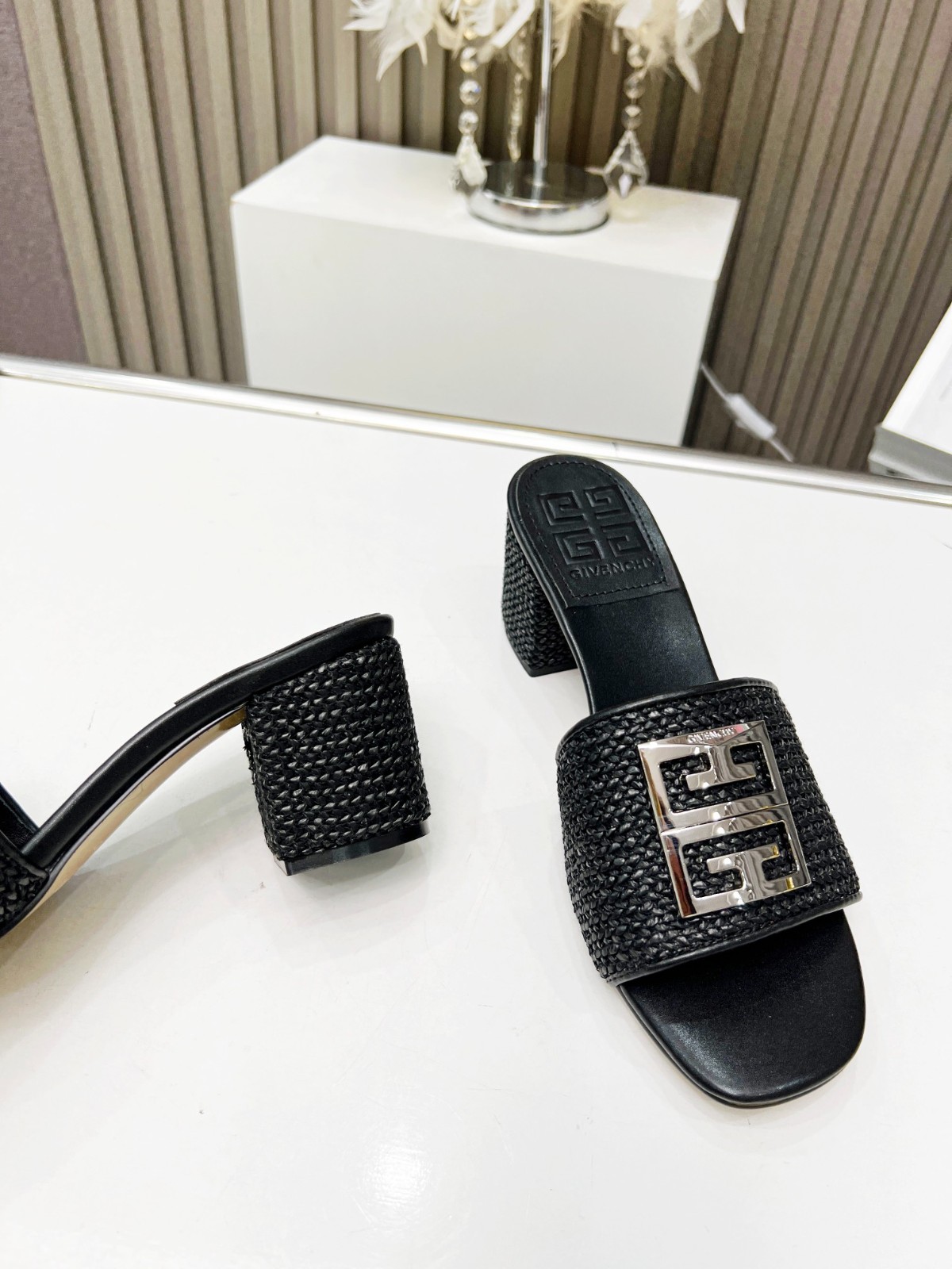 196 23123088 SIZE 35-42