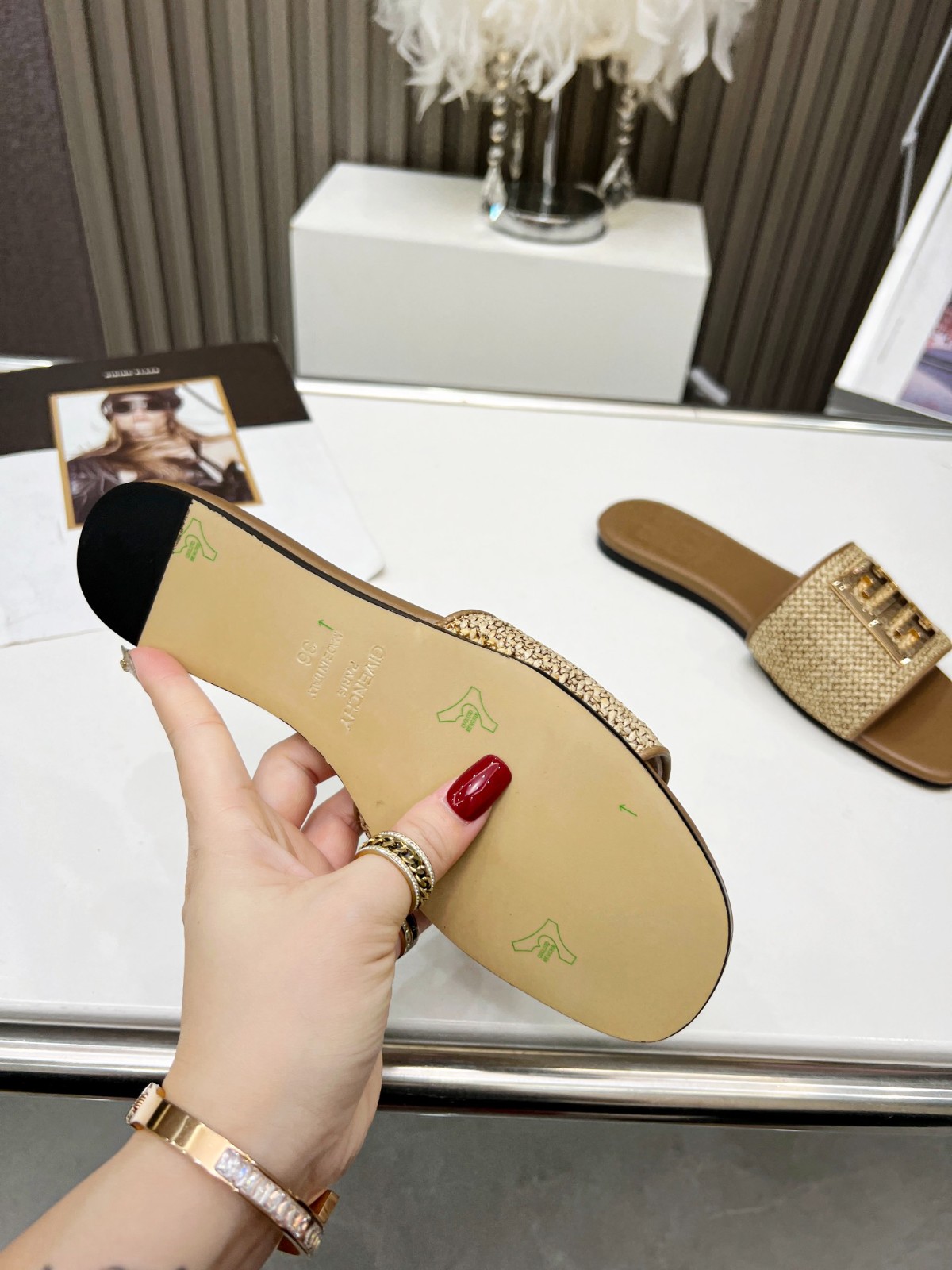 193 23123088 SIZE 35-42