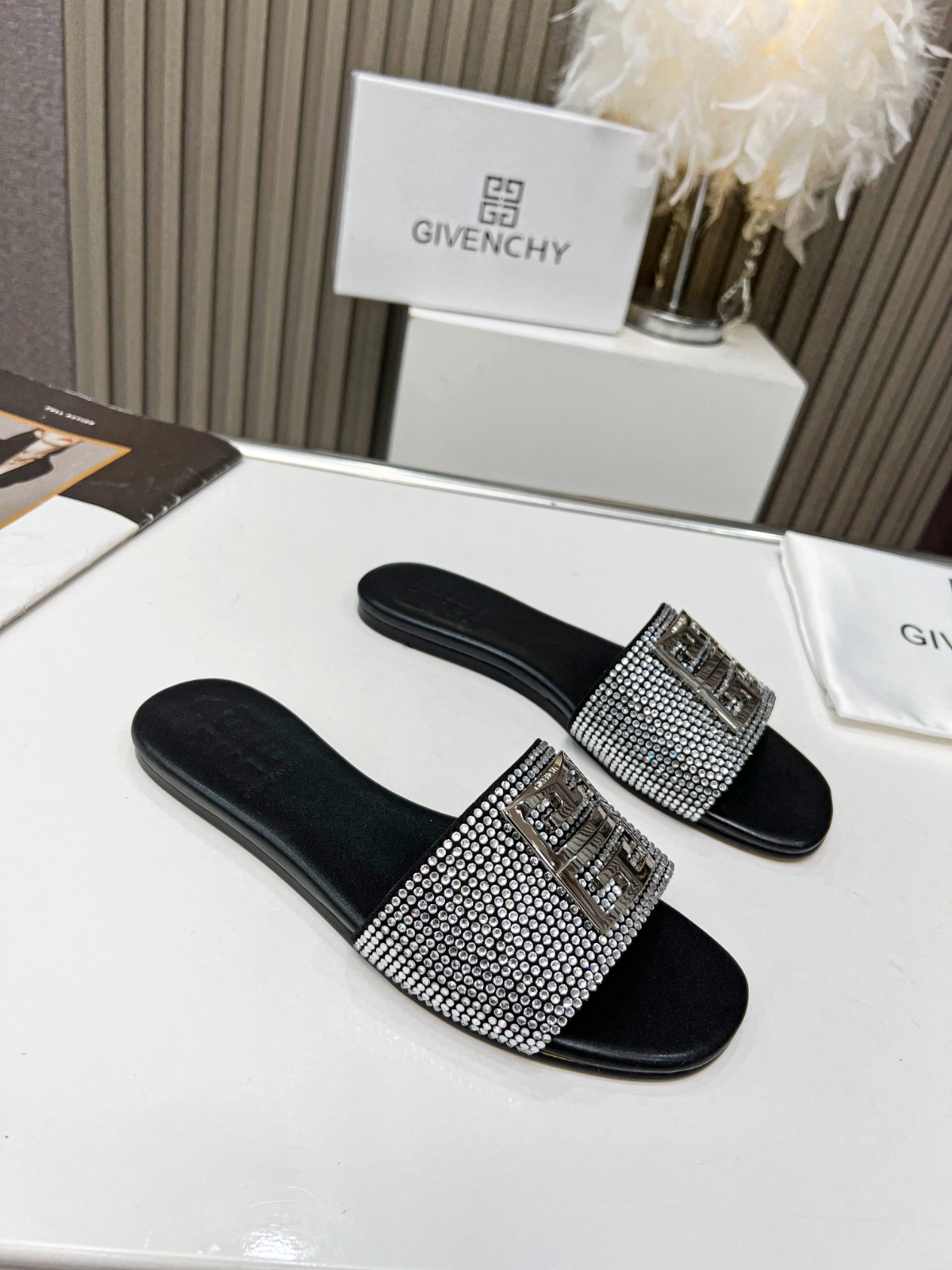 190 26123095 SIZE 35-42