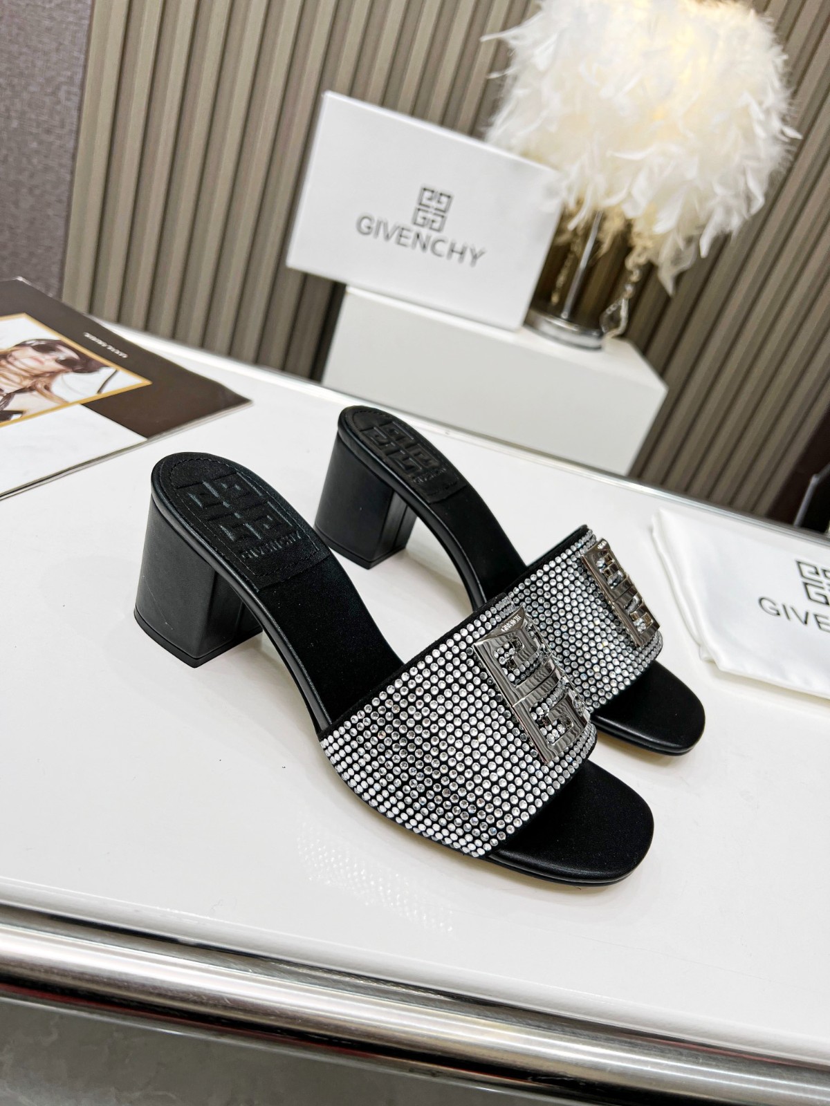 183 26123095 SIZE 35-42