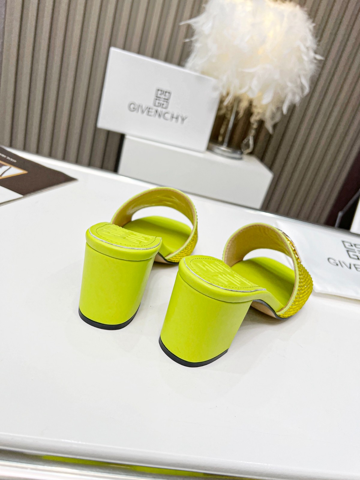 179 26123095 SIZE 35-42