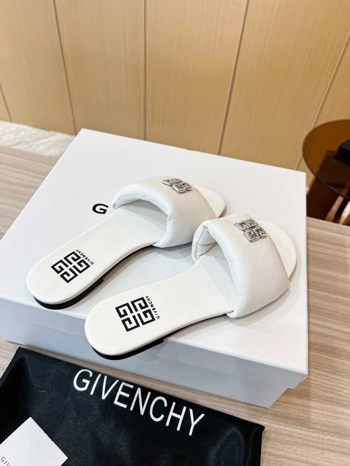 165 24123090 SIZE 35-41