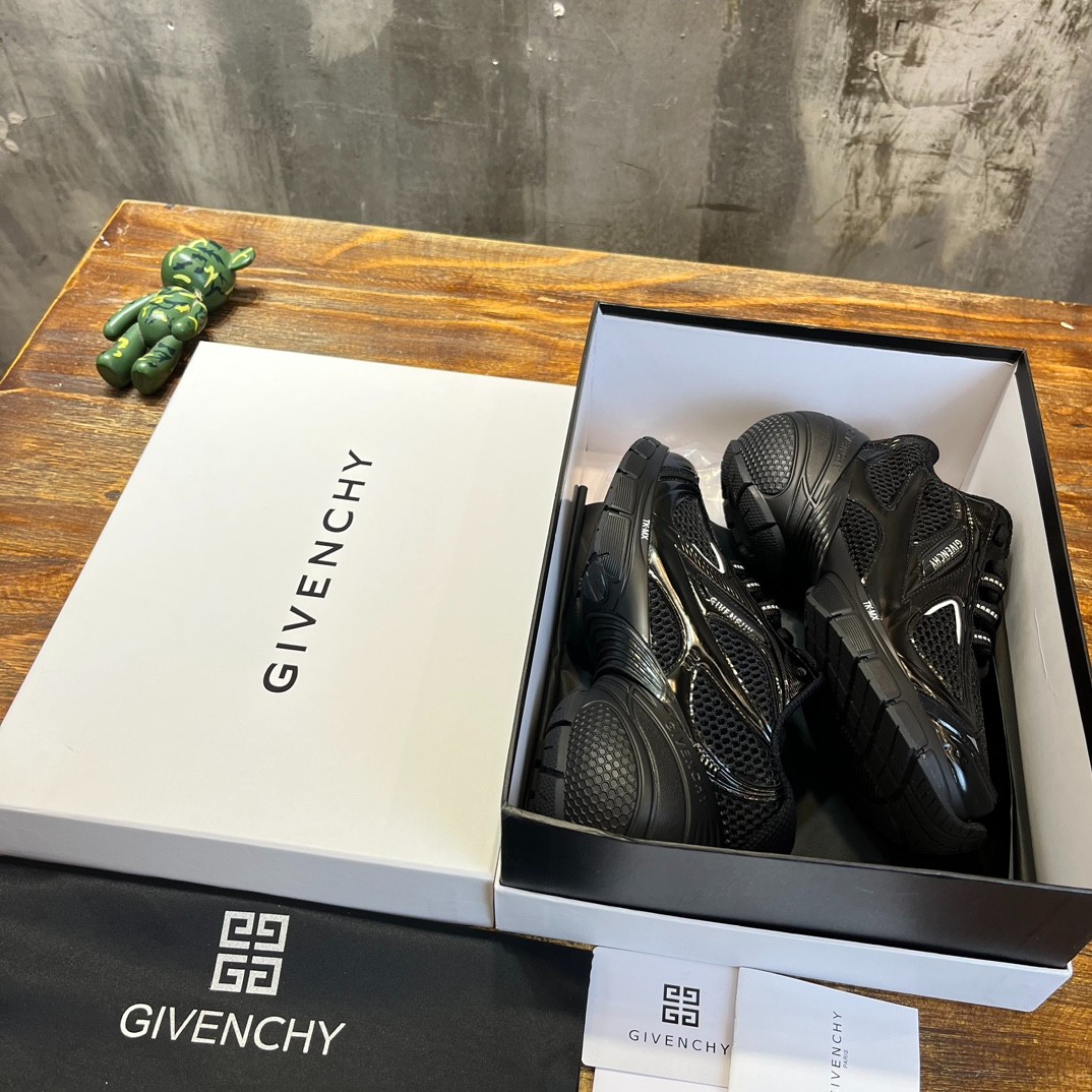 157 38123123 SIZE 35-45