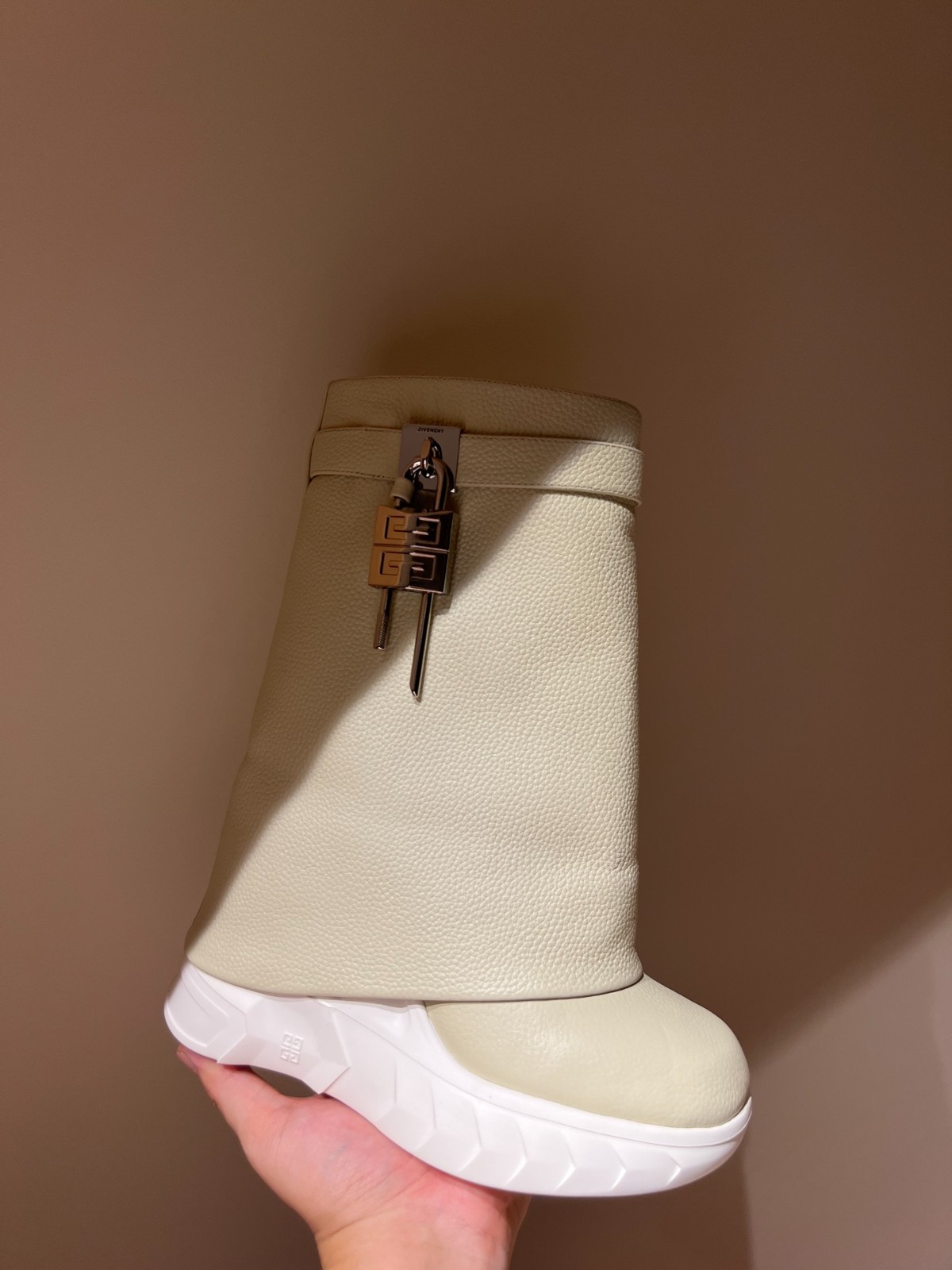 143 64123183 SIZE 35-40