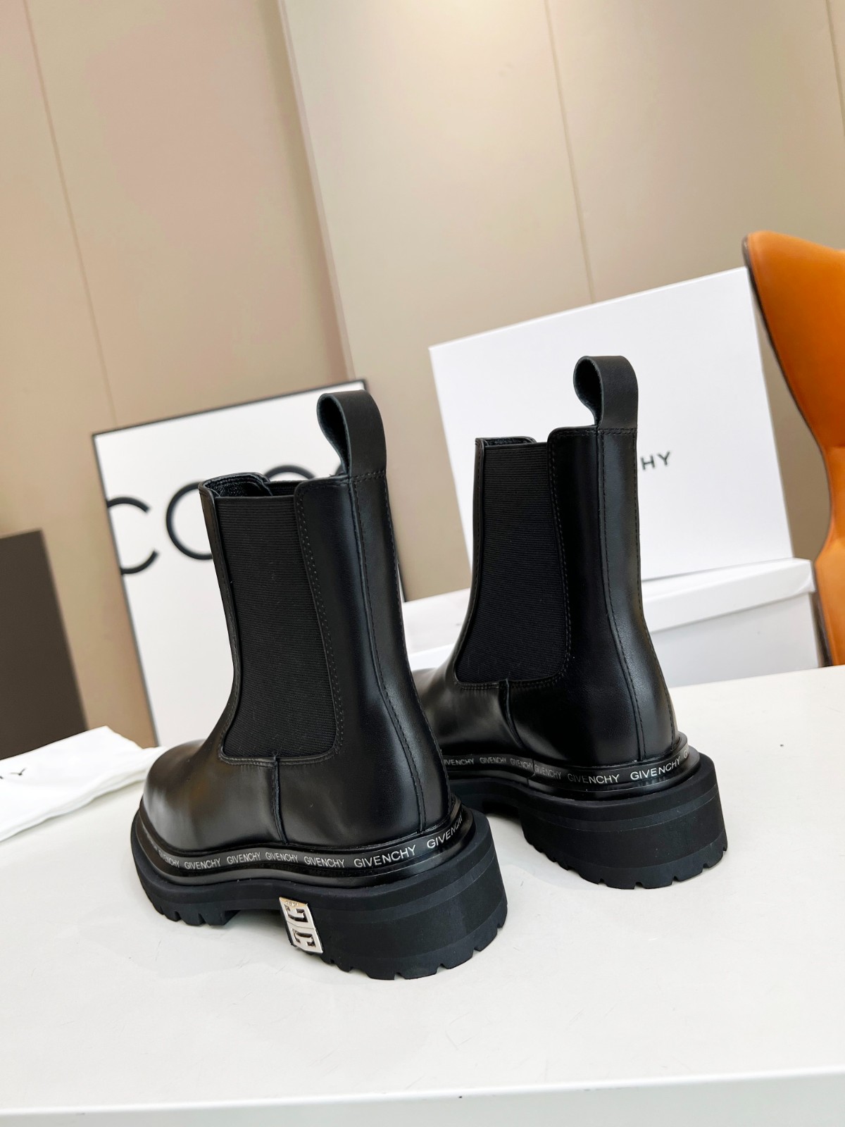 134 SIZE 35-41