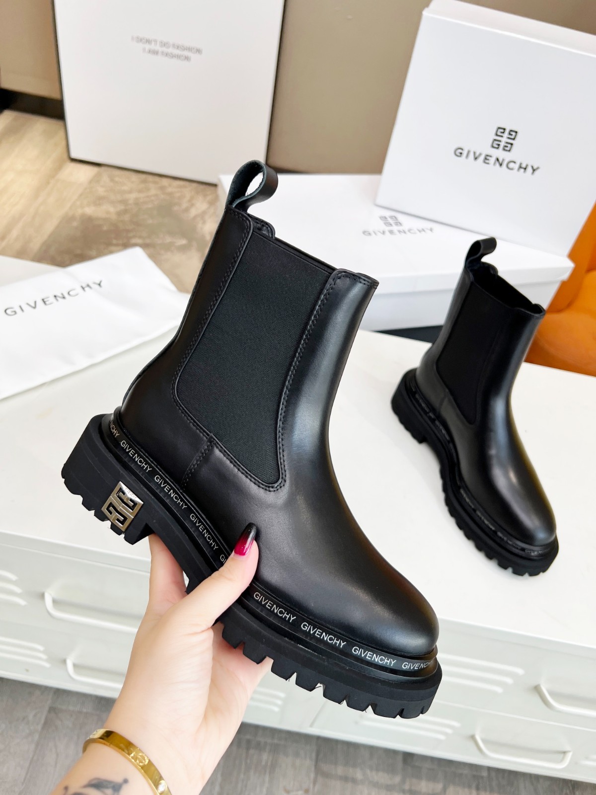 134 SIZE 35-41