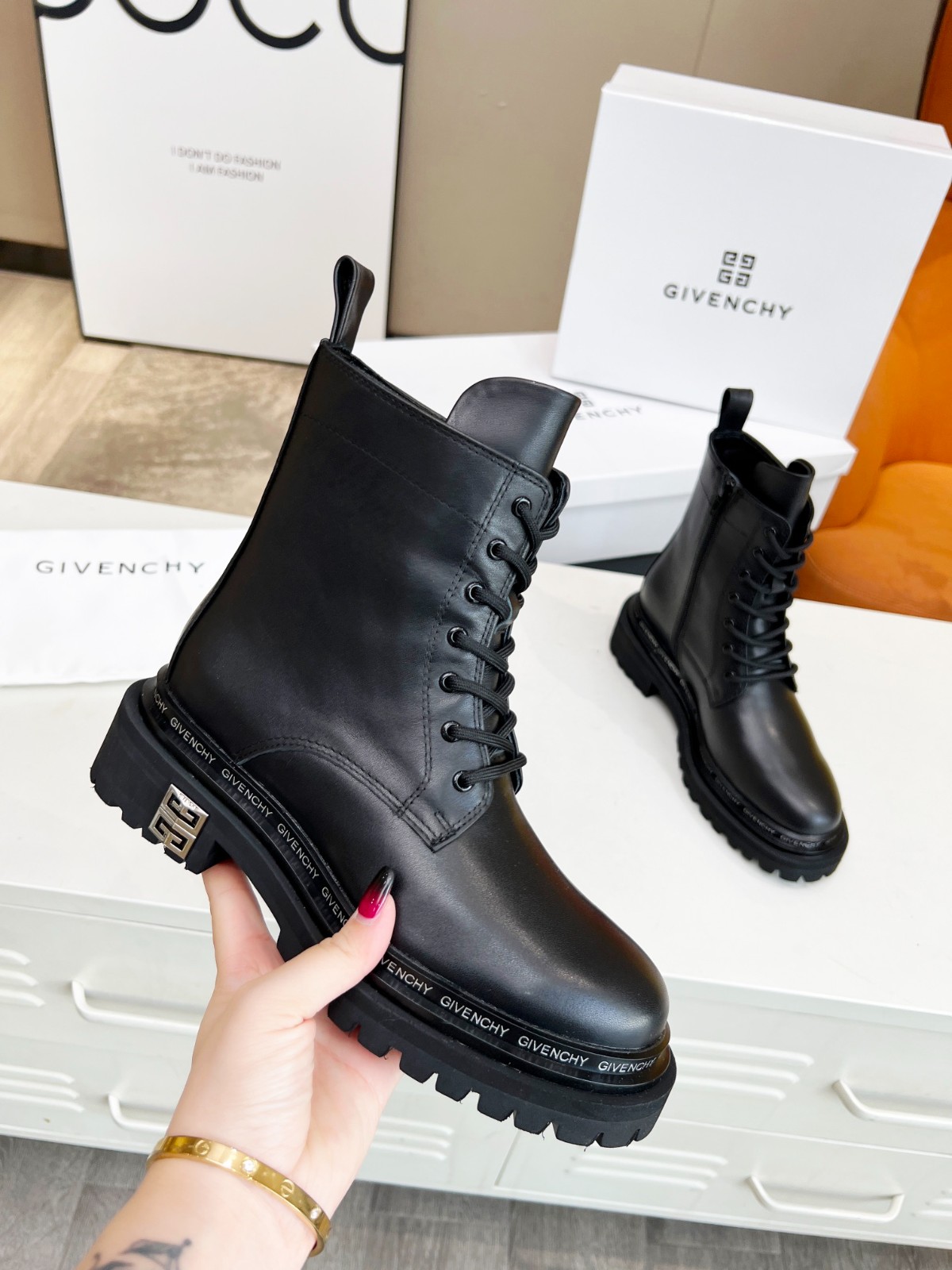 133 SIZE 35-41