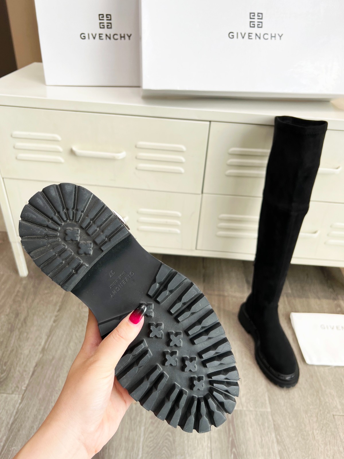 131 SIZE 35-41