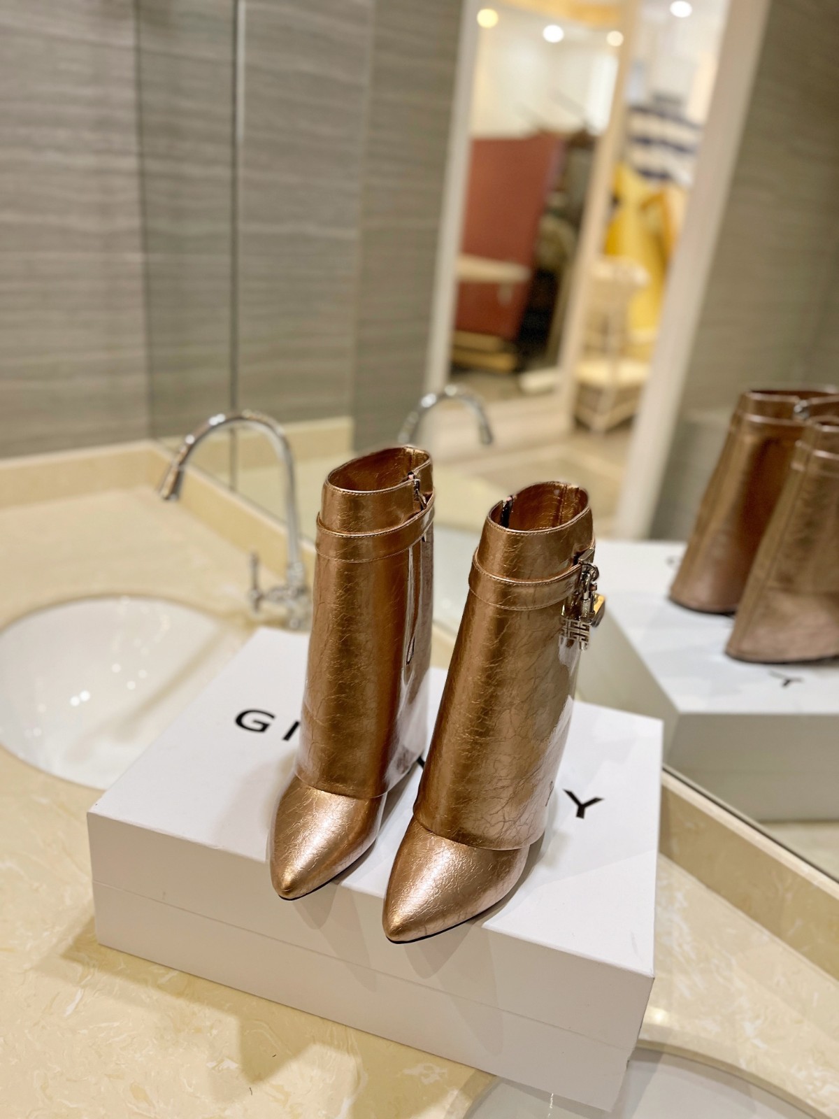 120 58123169 SIZE 35-42