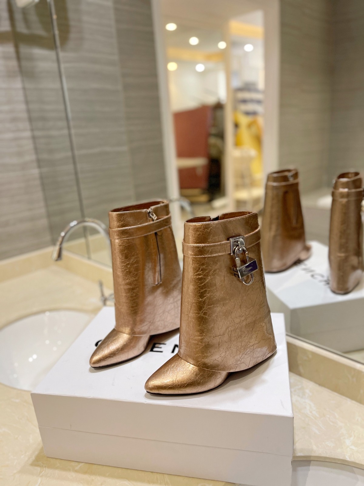 120 58123169 SIZE 35-42