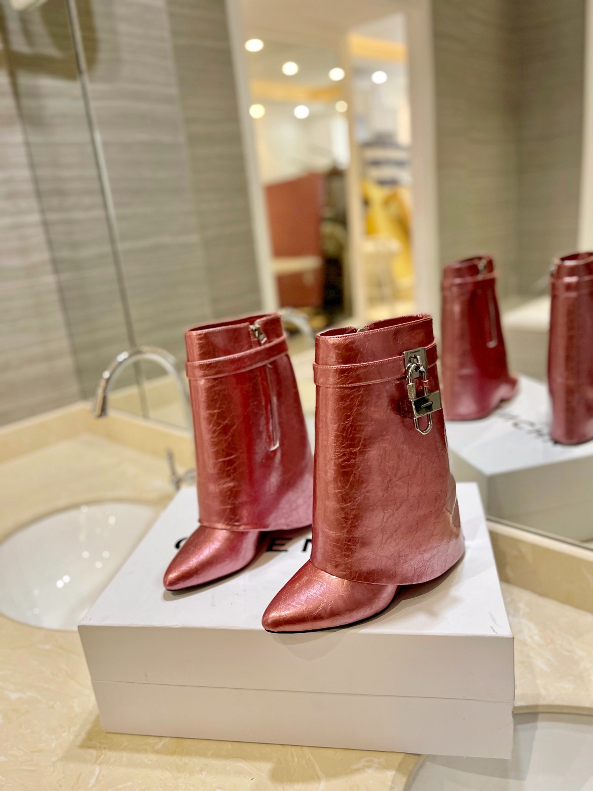 118 58123169 SIZE 35-42