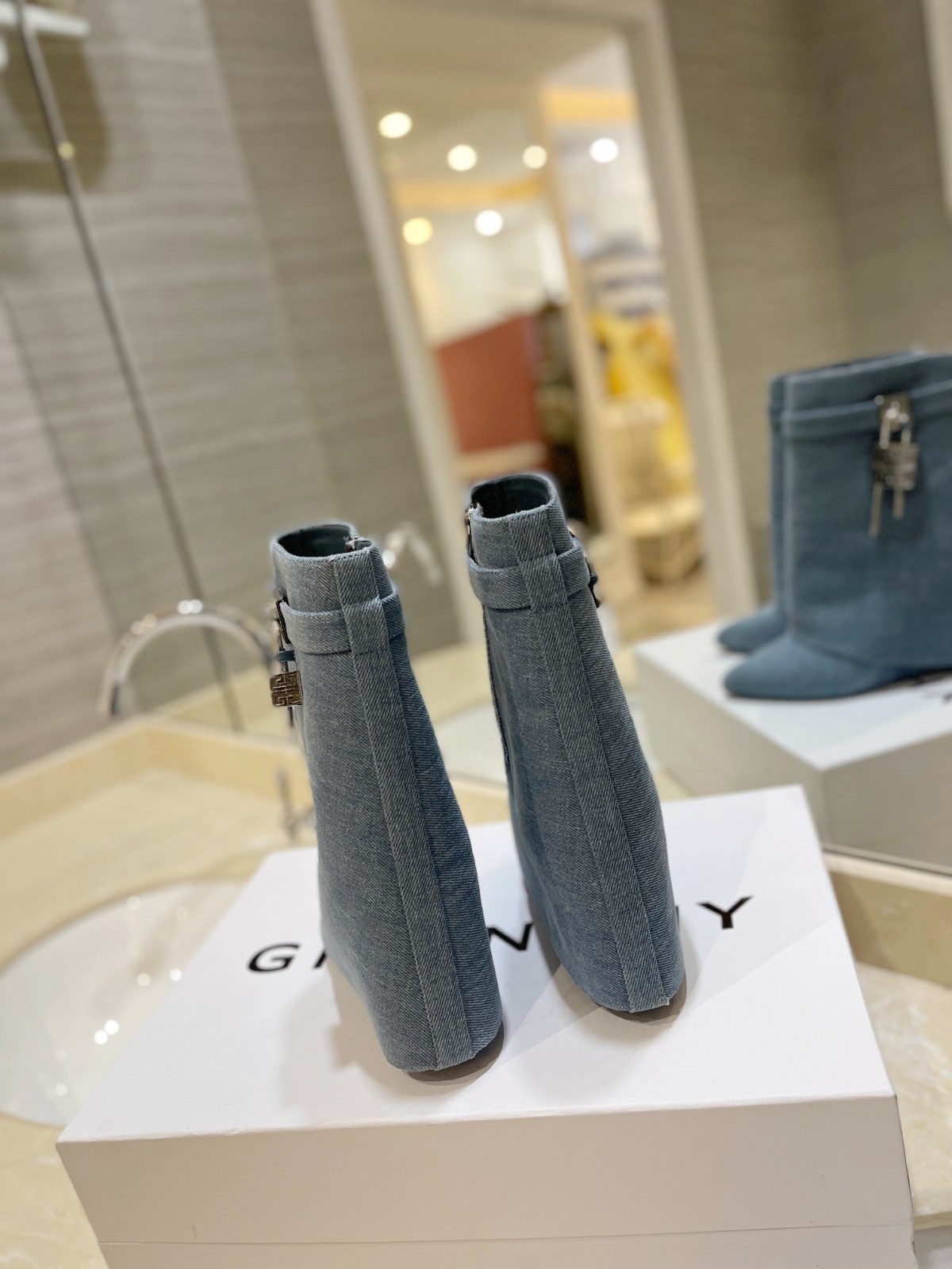 104 56123164 SIZE 35-42