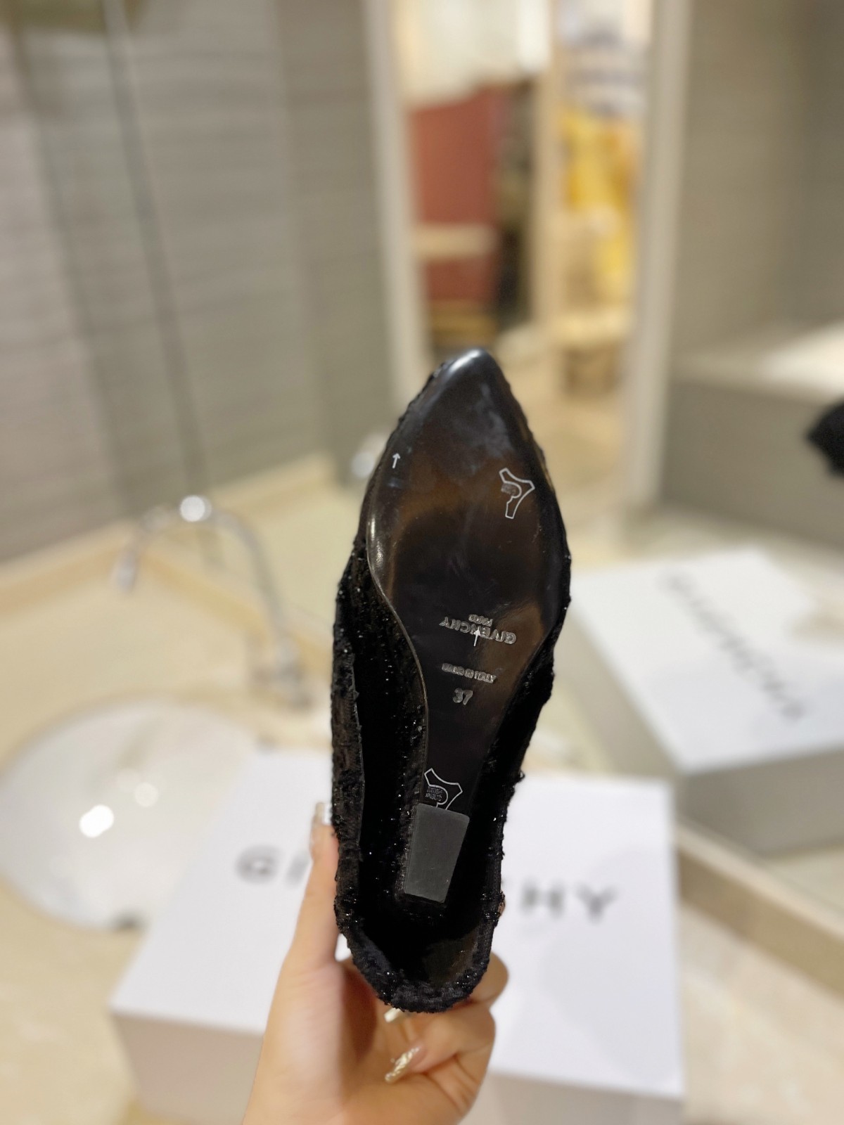 103 56123164 SIZE 35-42